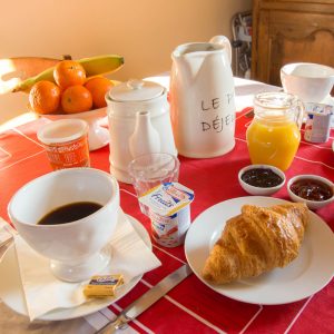 Le petit déjeuner du Bourg Joly